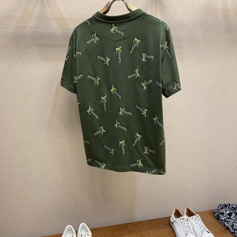 l0vis Vvtt0n shirt